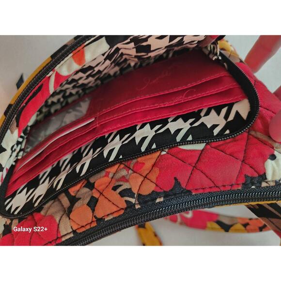 Vera Bradley Bag Womens Rhapsody Red‎ Crossbody Floral Quilted Adjustable Boho - Picture 3 of 10